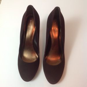 Chocolate brown suede pumps